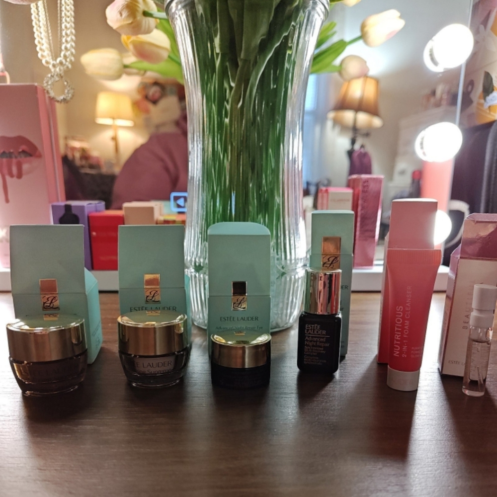 Estee Lauder Sampler